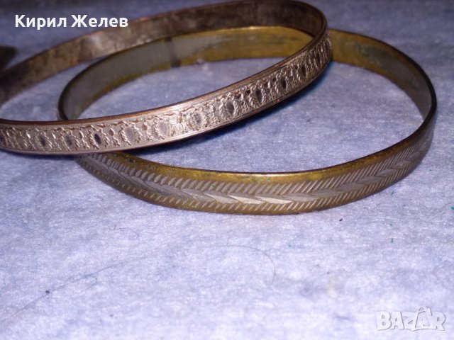 ДВЕ СТАРИННИ МЕДНА и БРОНЗОВА с ПОСРЕБРЯВАНЕ ОРНАМЕНТИРАНИ РЕТРО ГРИВНИ МАЙСТОРСКА ИЗРАБОТКА 37515, снимка 2 - Антикварни и старинни предмети - 40836402