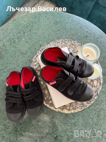 Два броя детски гуменки , снимка 3 - Детски гуменки - 51788540