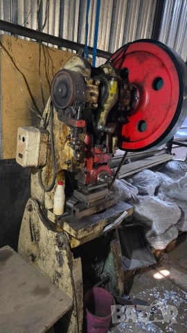 Eксцентър преса 25 т, снимка 2 - Други машини и части - 53946836