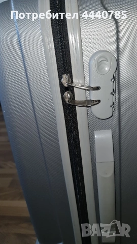 Куфар в сребристо , снимка 2 - Куфари - 53063746