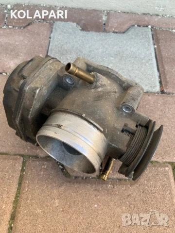 Дросел клапа голф 4 golf4, снимка 2 - Части - 50547023