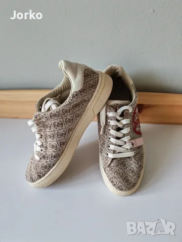 GUESS Дамски маратонки кецове