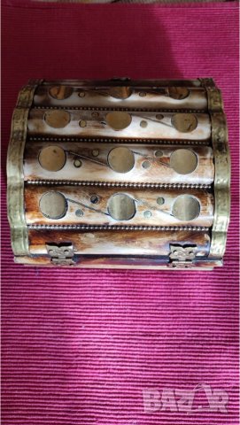 Голяма кутия за бижута от кост и месинг. , снимка 3 - Колекции - 38798851