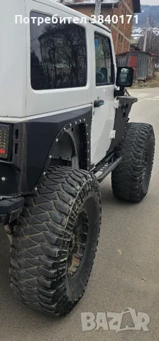 Продавам 5 броя гуми Mickey thompson 40x13.5r17, снимка 2 - Гуми и джанти - 49393843