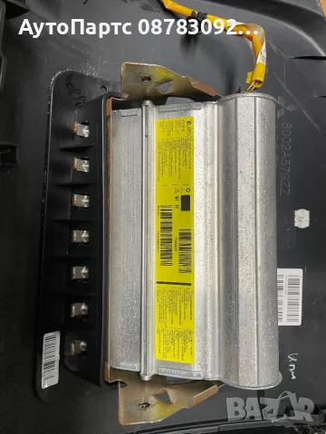 Десен еърбег (табло) Mitsubishi colt z30 facelift 2010 8002A579ZZ, снимка 5 - Части - 49537451