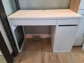 Бяло компютърно бюро IKEA MICKE (105х50 см) – Сглобено, за гр. Пловдив, снимка 2