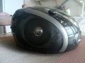 Продавам малка,компактна,настолна,уредба-Радио+CD.Работеща.Австрия., снимка 3