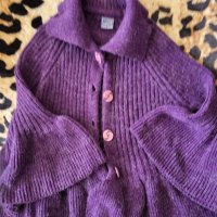 Детска жилетка пелерина, снимка 1 - Детски пуловери и жилетки - 37885680