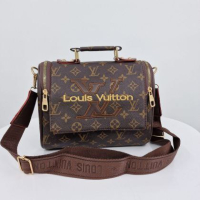 Дамска чанта Louis Vuitton , снимка 2 - Чанти - 44559012