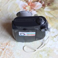 Polaroid 300 Instant Film Camera, снимка 5 - Фотоапарати - 39801110