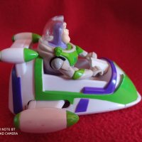 Buzz Lightyear Бъз от Играта на Играчките с кола, снимка 2 - Коли, камиони, мотори, писти - 29135515
