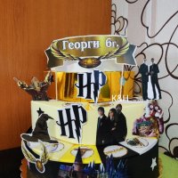 Картонена торта Хари Потър , снимка 1 - Други - 44269319