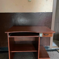 Ученическо бюро, снимка 1 - Мебели за детската стая - 44768598