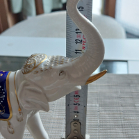 Порцеланова фигура на слон, снимка 8 - Антикварни и старинни предмети - 44514864