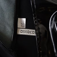 S/M Divided by H&M черна лачена/винил рокля с дълбоко деколте и цип отпред, снимка 10 - Рокли - 42588968