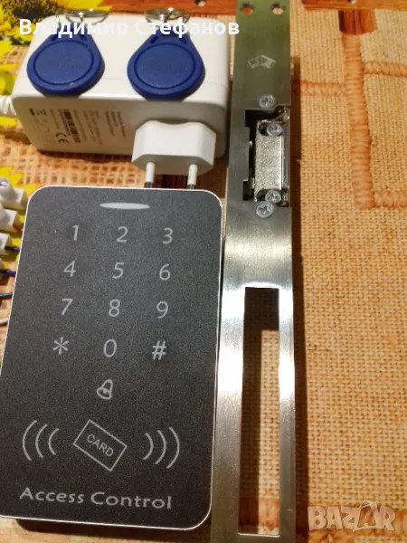 Управление на врати с криптирани чипове, снимка 1