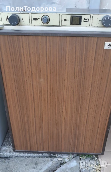 Хладилник за каравана или кемпер, снимка 1