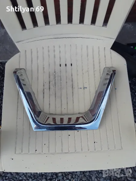 Лайсна под емблемата на Нисан Кашкай 2010-2014г., снимка 1