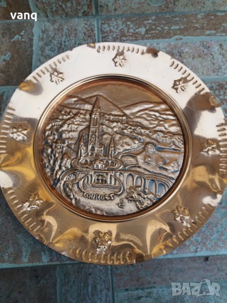 Медна чиния за стена, снимка 1