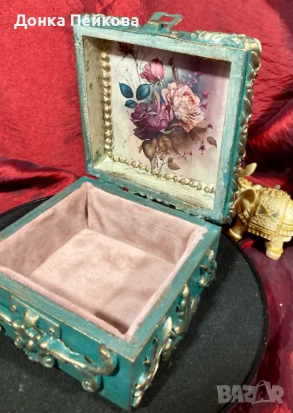 Ръчно декорирана кутия за бижута ръчна изработка, снимка 1