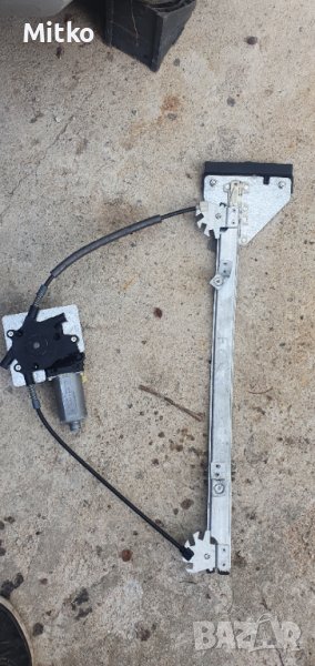 Стъклоповдигач Фолксваген Фокс , снимка 1