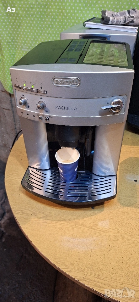 кафемашина автомат делонги магнифика , снимка 1