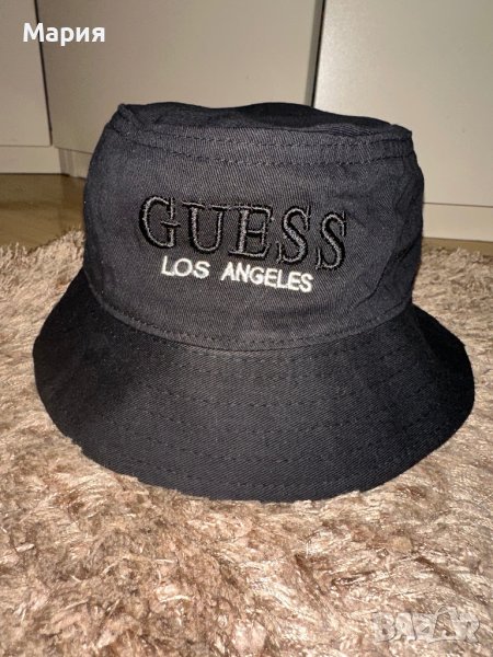Шапка Guess, снимка 1