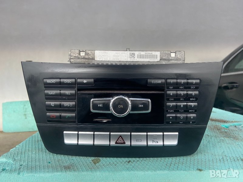 Голяма навигация и екран мерцедес ц класа 2013год. W204 Facelift , снимка 1