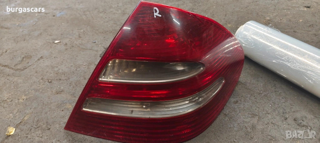 Стоп десен Mercedes W211 седан, снимка 1