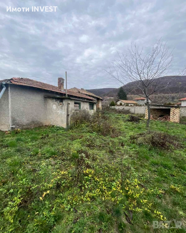 Къща с 1 декар двор, кладенец в село Стража №86140, снимка 1