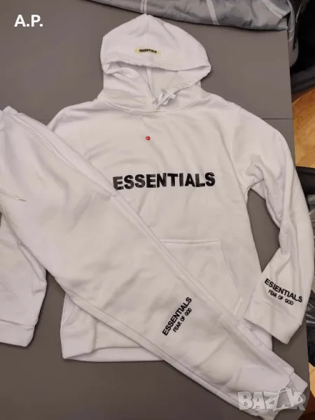 Спортен екип ESSENTIALS , НОВИ, размер L и M !, снимка 1