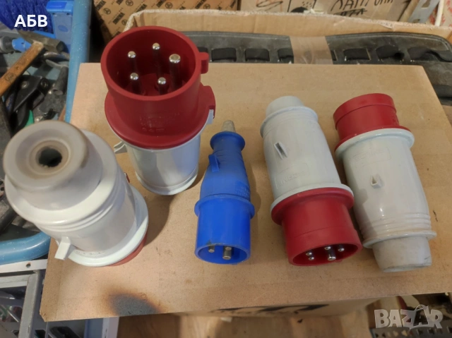 Продават се еднофазни и трифазни индустриални щепсели и контакти, снимка 3 - Други машини и части - 53229306