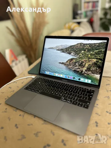 Продавам Macbook Air Retina A1932 с 16 GB RAM и 256 GB SSD