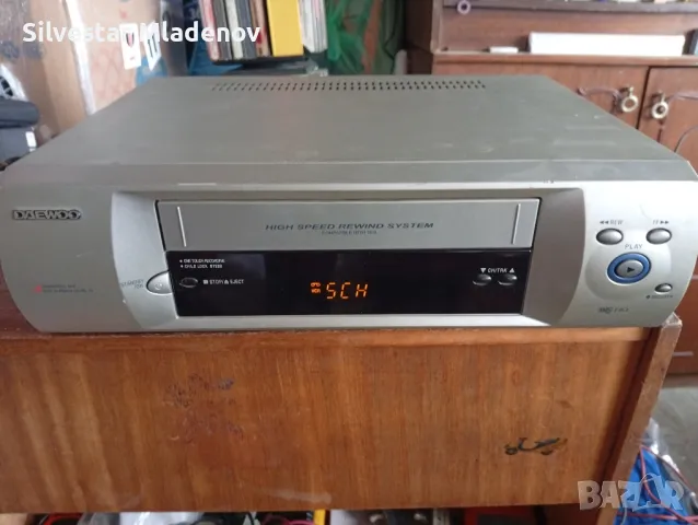 Видео Касетофон Daewoo st220, снимка 8 - Плейъри, домашно кино, прожектори - 50143770