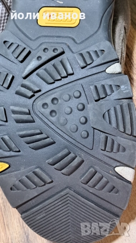 CAMEL AKTIVE-кожени трекинг обувки 43 номер, снимка 5 - Маратонки - 51945433