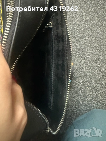 Дамска чанта, снимка 5 - Чанти - 52713203