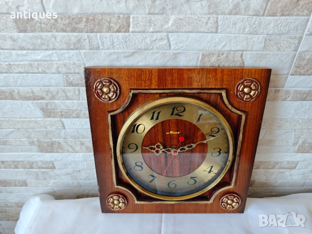 Стар руски стенен часовник - Маяк - 1970г., снимка 2 - Антикварни и старинни предмети - 54105809