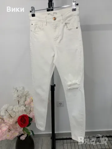 Дънки в бяло размер XS, снимка 8 - Дънки - 49456388