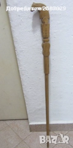 Бастуни - различниСтар дървен Туристически бастун, метални значки, дърво, пирография, форма брадва, снимка 16 - Други ценни предмети - 28951379