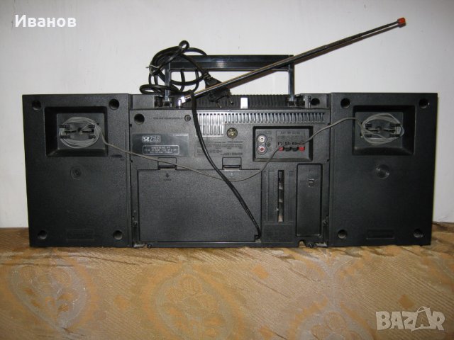 Радиокасетофон двукасетъчен Hitachi , снимка 3 - Радиокасетофони, транзистори - 39535473