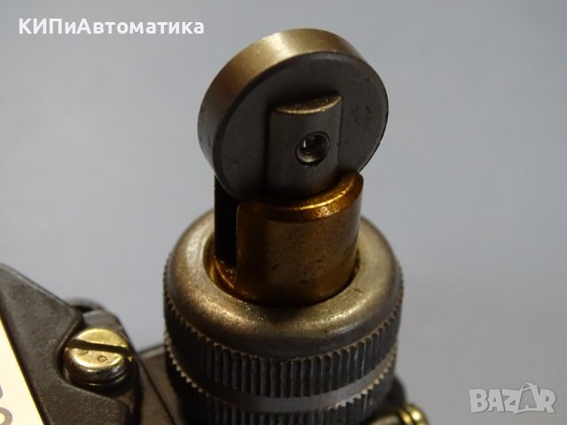 краен изключвател Omron WL-10 FSD2-G small 2-circuit limit switch 10A 500VAC, снимка 6 - Резервни части за машини - 37719106