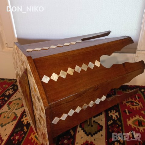 Османска масичка , инкустрация със седеф, снимка 4 - Антикварни и старинни предмети - 39690398