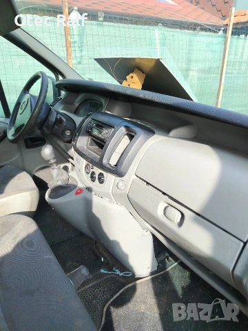 Опел Виваро, снимка 8 - Бусове и автобуси - 54019038