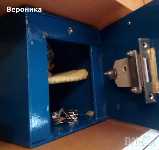 Домашен декоративен малък сейф каса с ключ , снимка 2 - Сейфове и каси - 52511829
