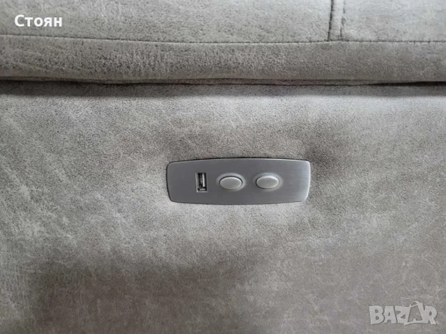 Кремав ъглов диван от плат La-z-boy с електрически релакс механизъм, снимка 8 - Дивани и мека мебел - 50841743