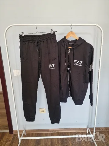 Мъжки спортен екип комплект ARMANI размер S M L XL 2XL , снимка 2 - Спортни дрехи, екипи - 55854139