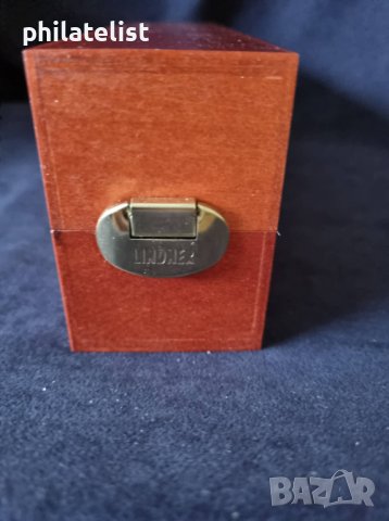 LINDNER - Дървена луксозна кутия за 50 квадратни капсули или 85 картончета, снимка 2 - Нумизматика и бонистика - 37828478