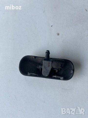 Пръскалка чистачки Фолксваген Пасат VW Passat b6, снимка 2 - Части - 54307840