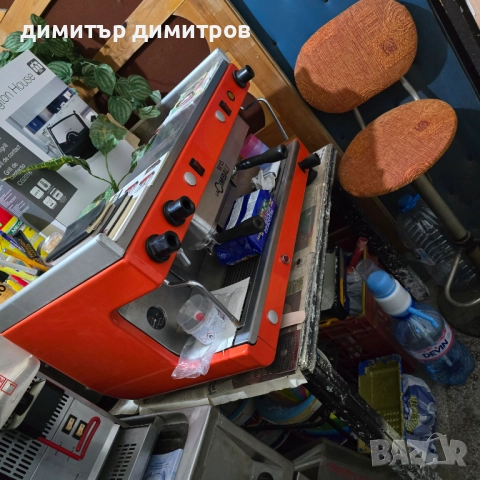 Продавам професионална кафе машина