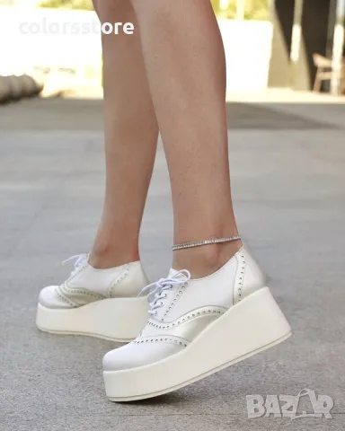 Обувки на платформа - бяла кожа - 450-L